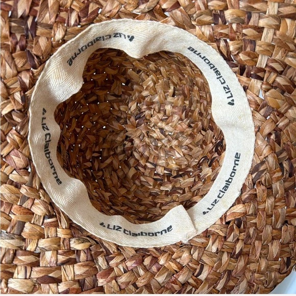 Liz Claiborne Tan and brown straw hat with a boho touch - Picture 8 of 8